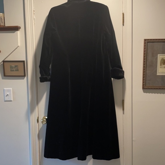 JS Collections 3 Button Down Velour Coat with Faux Fur Collar 80’s Classic - Picture 6 of 8